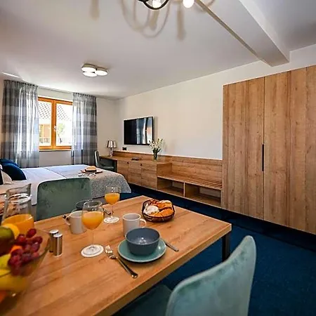 Casa Laurea 4*