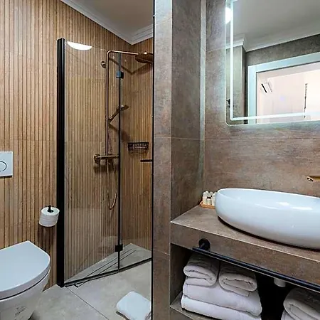 Casa Laurea Hotel 4*
